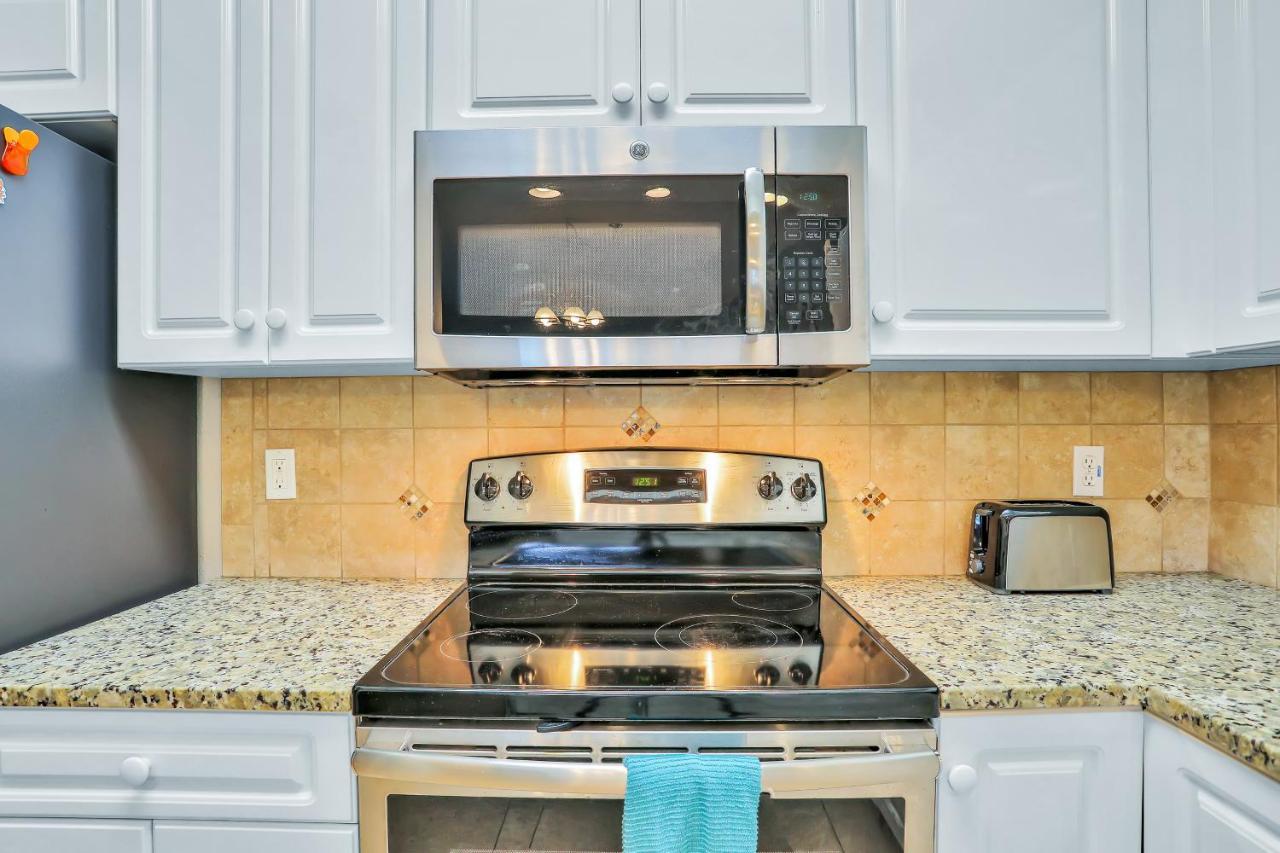 Oceanwalk Condos Bethune Beach Luaran gambar