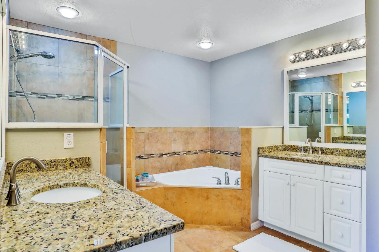Oceanwalk Condos Bethune Beach Luaran gambar