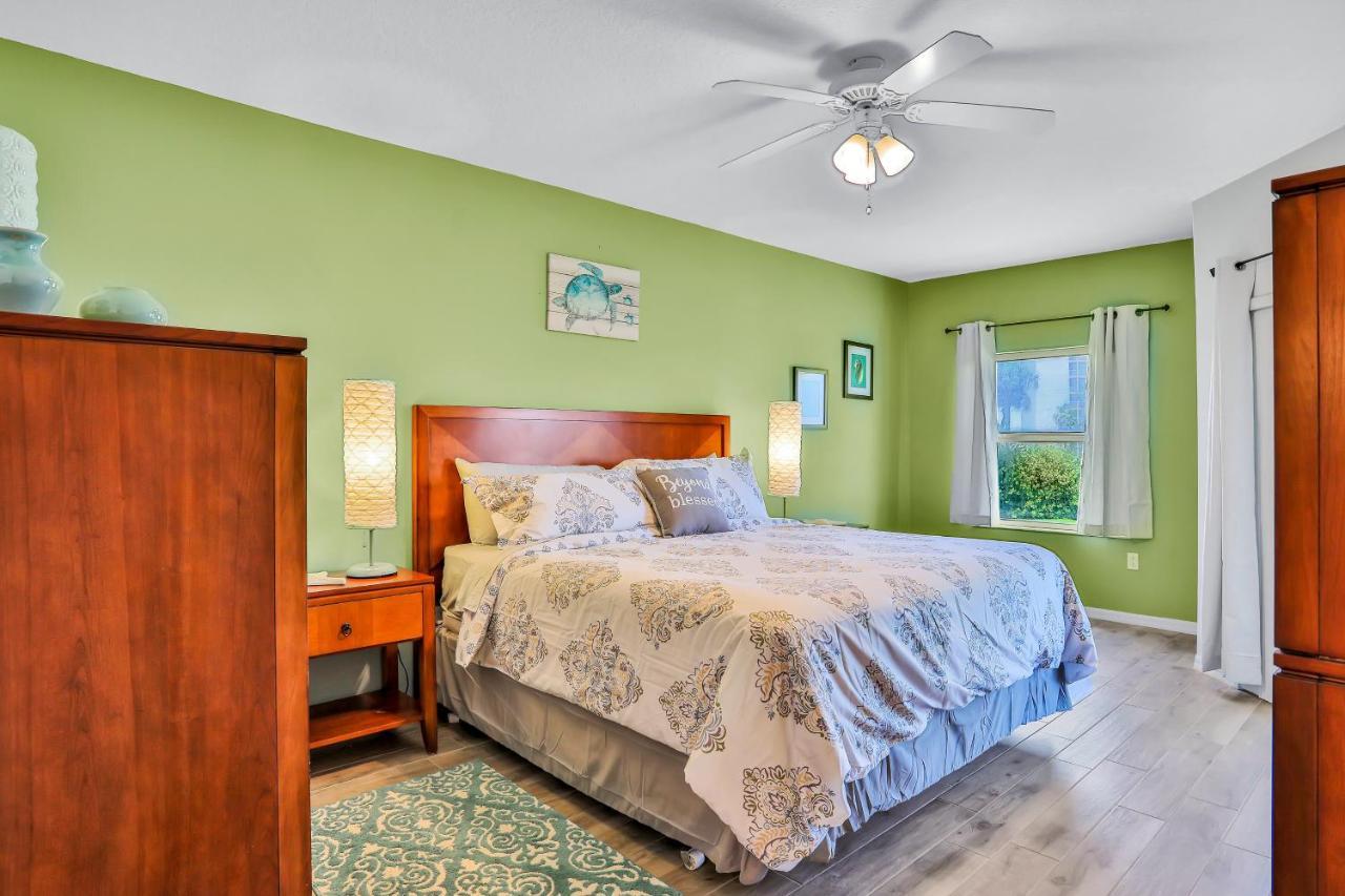 Oceanwalk Condos Bethune Beach Luaran gambar